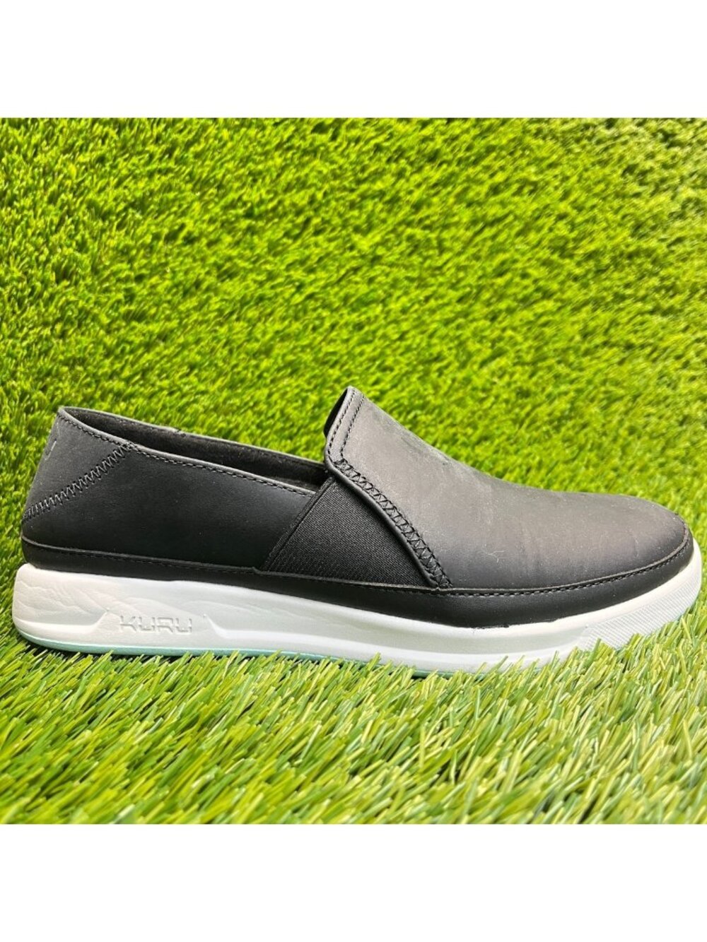 Kuru Roam Atla Womens Size 7 Black White Casual Walking Leather Slip-On Shoes